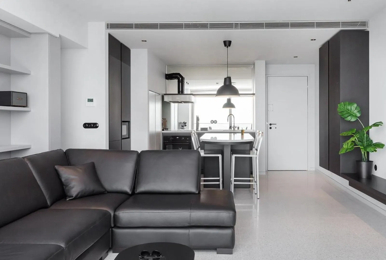Nero Luxury Suites By Zennova Thessaloniki Apartment