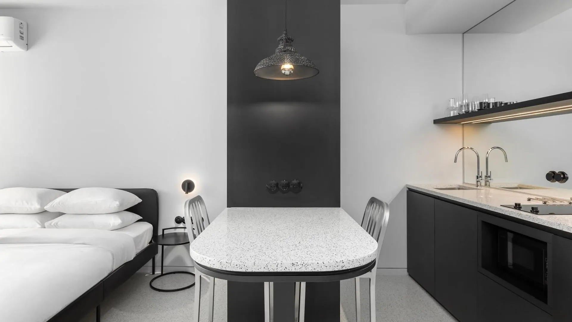 Nero Luxury Suites By Zennova Thessaloniki 0*,  Greece